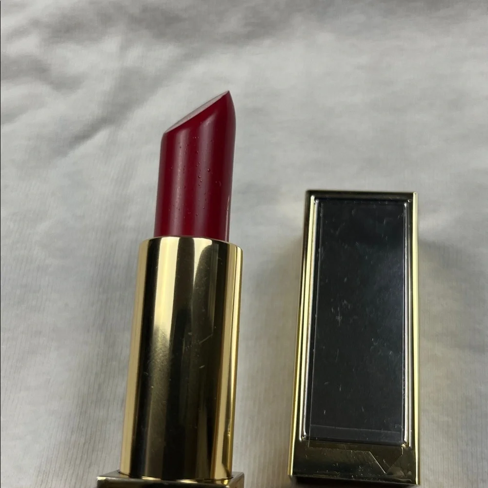 Estée Lauder set of  Pure color lipstick in 340(envious) and 539(excite)